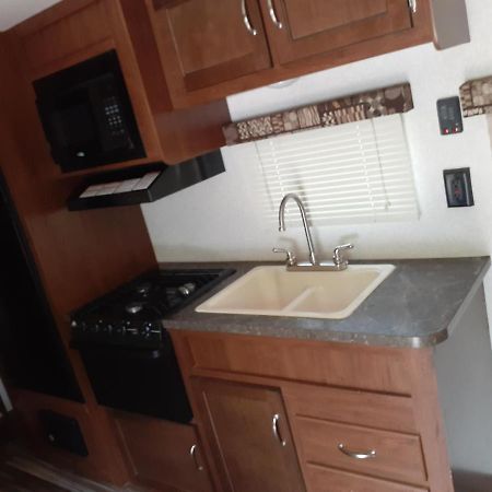 فندق 2017 Camper Located At The St. George Rv Park! المظهر الخارجي الصورة