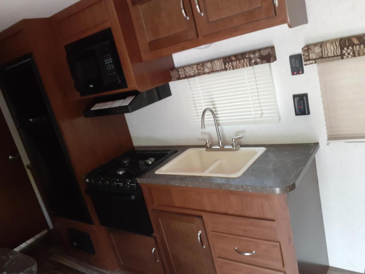 فندق 2017 Camper Located At The St. George Rv Park! المظهر الخارجي الصورة